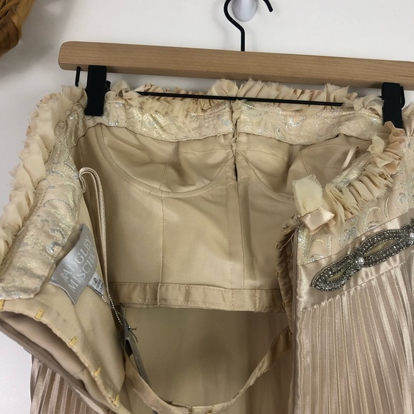 Badgley Mischka Cream Strapless Accordian Pleat Maxi Dress Size 2 - Picture 13 of 16